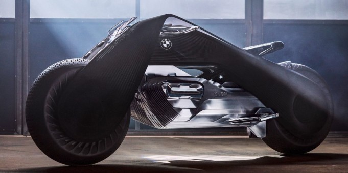 BMW predstavilo futuristickú motorku