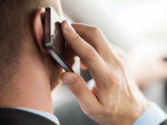 V podvodných telefonátoch sa neznáme osoby vydávajú za hygienikov