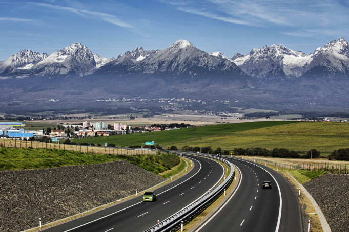 Érsek: Diaľnica z Bratislavy do Košíc bude do roku 2025