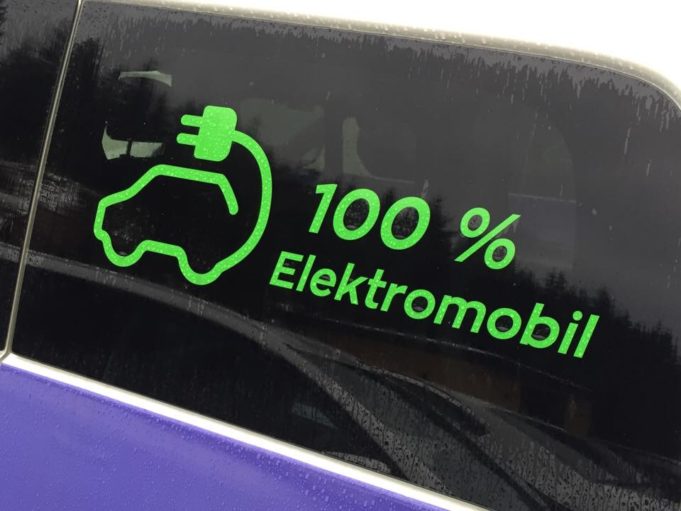 Každé 70. nové auto v Európe je elektromobil