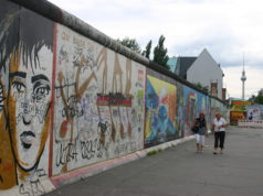 Pred 36 rokmi padol Berlínsky múr