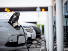 Počet elektrických modelov áut v EÚ sa do dvoch rokov strojnásobí