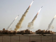 Pri zásahu dievčenskej školy v Iráne prišlo o život najmenej 85 osôb