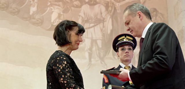primárka horáková vracia štátne vyznamenanie na protest proti testovaniu