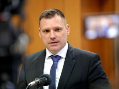 SNS odmietla prijať Tarabu za člena strany