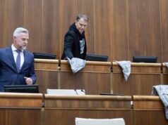 Pohár trpezlivosti nad Matovičom pretiekol. Rozdávanie handier bude mať dohru