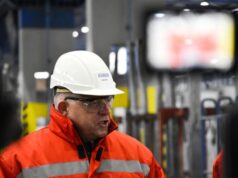 Premiér koná pri Slovalcu: Musíme presviedčať EK, aby sa zbavila zeleného šialenstva