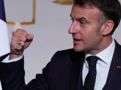 Macron plánuje umiestniť na Ukrajine šesťtisíc francúzskych vojakov