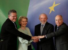 SNS vyzýva Fica, aby vymenil Maroša Šefčoviča