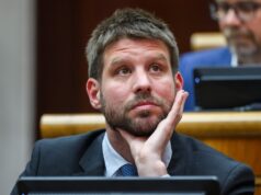 Facka za Benešove dekréty: PS kleslo o takmer dve percentá