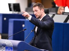 Trump a Putin si delia svet. A EÚ? Tá zvyšuje dotácie pre transvestitov