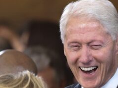 Clinton čelil výsluchu pre väzby na Epsteina