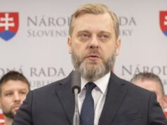 Krúpa bráni Naďa, kritici vývozu stíhačiek a S-300 podľa neho nerozumejú vojenskej technike