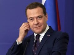 Medvedev: EÚ sa dostala do pasce odmietnutím ruskej energie