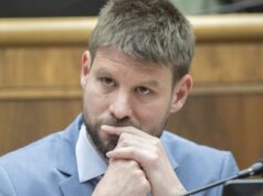 PS sa od októbra prepadlo o šesť percent