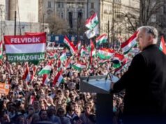 Orbán vyburcoval Budapešť: Maďarsko udržím ako ostrov pokoja