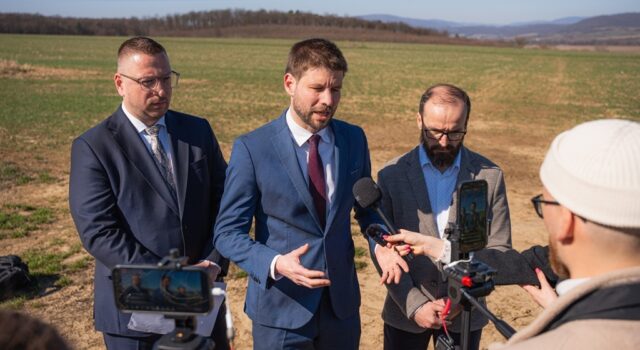 pekár_šimečka_vaľo_hs