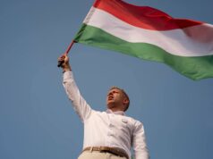 Víťaz maďarských volieb Magyar: Zvrhli sme Orbánov režim. Dav kričal “Do basy, do basy!”