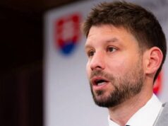 Prečo si PS zvolilo na čelo detinského, habkajúceho zmätkára s vyplašenými očami?