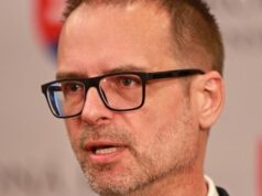 Bývalý hlavný toxikológ Pfizeru označil mRNA vakcíny za experiment na ľuďoch