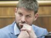 PS zachráni jedine odstúpenie Šimečku, zhodli sa politológovia