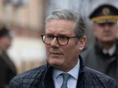 Britský premiér Keir Starmer oznámil svoju rezignáciu