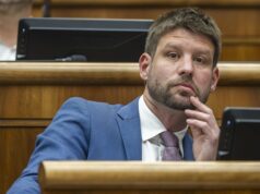 Šimečka dostáva kopačky. Najnovšie spoluprácu s ním odmietol aj Gubík