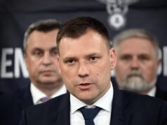Taraba neustúpil tlaku: Kuffovi odkazuje, že rezort nebude riadiť cez Facebook
