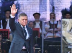 Fico: Nesmieme mlčať, keď sa v Európe opäť normalizujú výzvy na zabíjanie