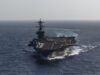 Posádka USS Abraham Lincoln čelí vyčerpaniu a problémom so zásobovaním