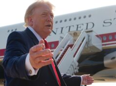 Trump tvrdí, že USA ovládajú strategický Hormuzský prieliv a chcú si ho ponechať