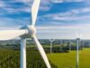 V Česku sa 30-metrová veterná turbína zrútila k zemi