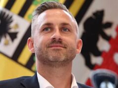 Volebný líder AfD: Výroba zbraní sa nám bude hodiť pri odsune migrantov